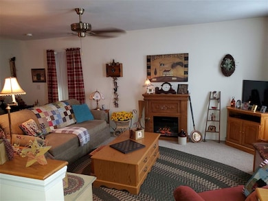 454 Pembroke St, Pembroke, NH 03275 - photo 5