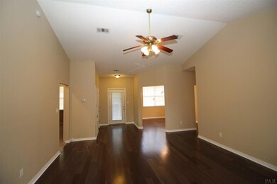 3432 Holt Cir, Pensacola, FL 32526 - photo 4