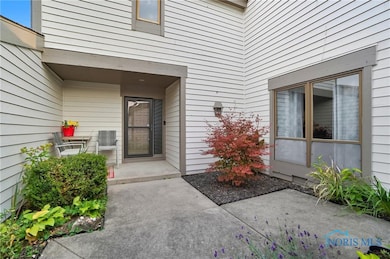 6696 Embassy Ct unit C11, Maumee, OH 43537 - photo 3