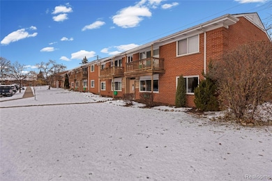 3100 Linwood Ave unit B, 28, Royal Oak, MI 48073 - photo 3