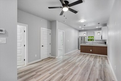 1305 Mill St, Gainesville, TX 76240 - photo 4