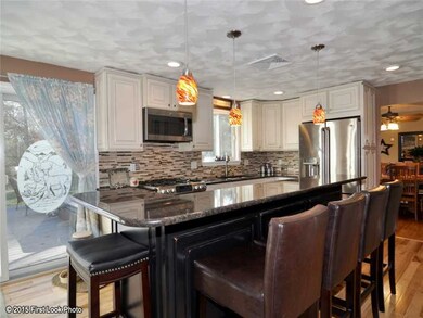 676 Weaver Hill Rd, Coventry, RI 02816 - photo 4