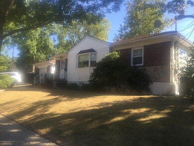 62 E Cheshire Place, Staten Island, NY 10301 - photo 2