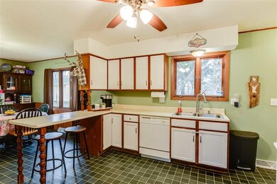 233 Hotel St, Brooklyn, WI 53521 - photo 7