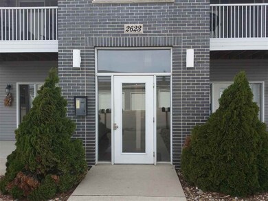 2623 Orchard Dr unit 4, Cedar Falls, IA 50613 - photo 2