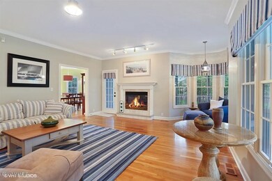 02_18360ForestBeach_1_LivingRoom_LowRes