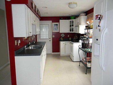 Kitchen. Unit 2