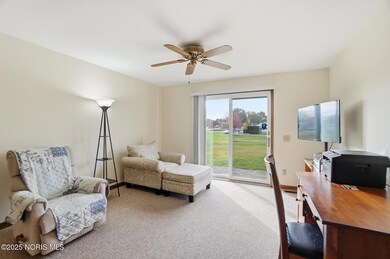 711 Hart Ave unit 713, Fostoria, OH 44830 - photo 3