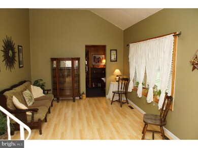 816 Colby Ct, Delran, NJ 08075 - photo 6