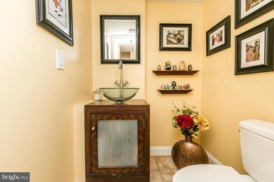 512 S Hanover St, Baltimore, MD 21201 - photo 7