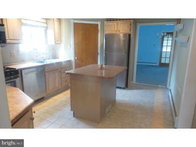 18 Berlin Rd S, Lindenwold, NJ 08021 - photo 5