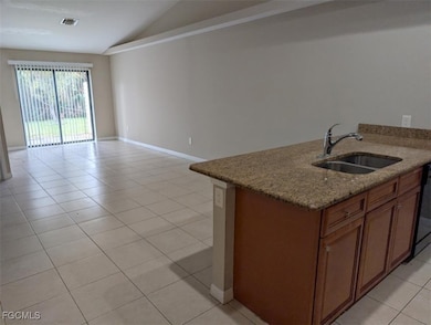 3702 SE 9th Place unit 3702, Cape Coral, FL 33904 - photo 2