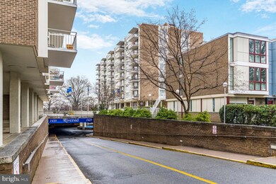 Riverside unit A117, Washington, DC 20024 - photo 5