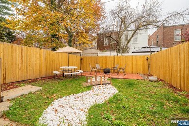 257 Woodlawn Ave, Jersey City, NJ 07305 - photo 7