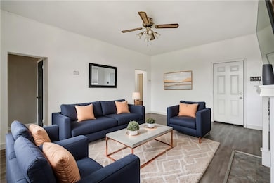 Bottom Unit - Living Room