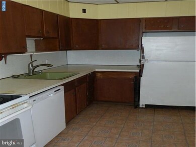 64 Barker Ave, Sharon Hill, PA 19079 - photo 6