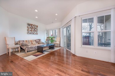 302 Wyndham Cir unit F, Owings Mills, MD 21117 - photo 5