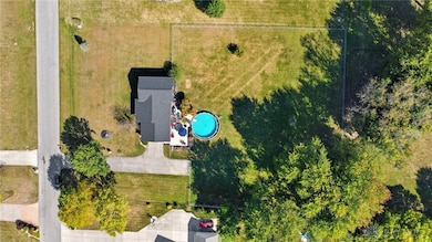 2558 Stoney Creek St, Springfield, OH 45504 - photo 7