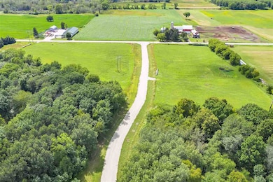 503 Cross Country Ct, Oneida, WI 54155 - photo 4