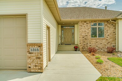 1315GoldenEagleLn_0080