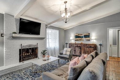 1601 Hubbard Dr, Tyler, TX 75703 - photo 3