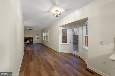 43619 Preddy Ct, Ashburn, VA 20147 - photo 7