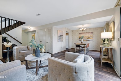 3905 Wendy Ln, Raleigh, NC 27606 - photo 7