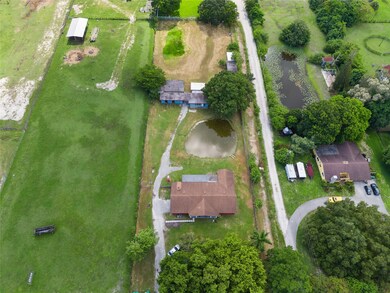 1901 SW 112th Ave, Davie, FL 33325 - photo 3