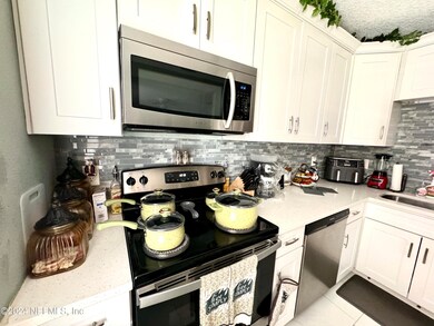 5024 Kerle St, Jacksonville, FL 32205 - photo 6