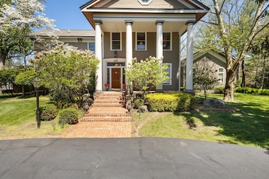 602-N-Kalamazoo-Ave-Marshall-MI-49068-Wi