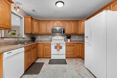 224 Inglecress Rd, Waynesboro, VA 22980 - photo 7