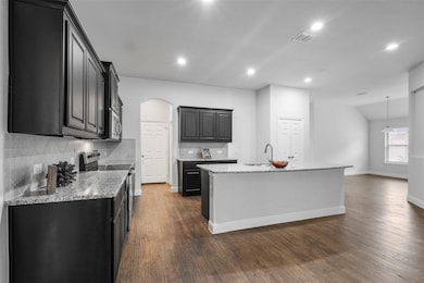 1521 Grassy Meadows Dr, Joshua, TX 76058 - photo 6