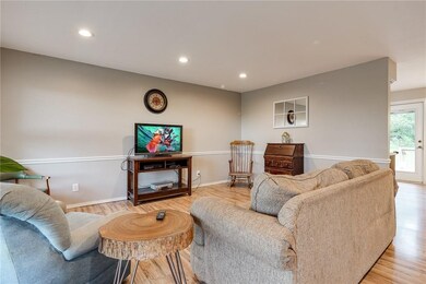 6 Wembly Cir, Bella Vista, AR 72715 - photo 2