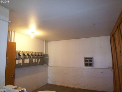 1110 Oregon Ave, the Dalles, OR 97058 - photo 7