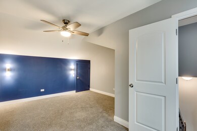 18590 Meadow Ln, Hazel Crest, IL 60429 - photo 4