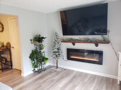 53 Olde Colonial Dr unit 2, Gardner, MA 01440 - photo 2