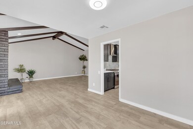 1844 Pete Brown Dr, El Paso, TX 79936 - photo 4