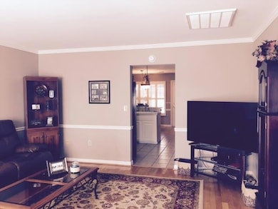 633 E Lane St, Shelbyville, TN 37160 - photo 6