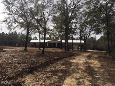 216 Edger Emerson Cir, Lucedale, MS 39452 - photo 5