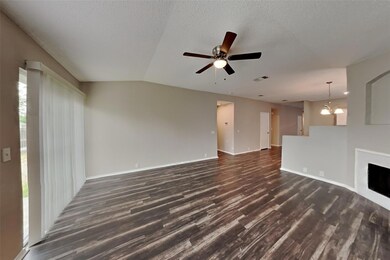 3217 Bent Creek Dr, Denton, TX 76210 - photo 3