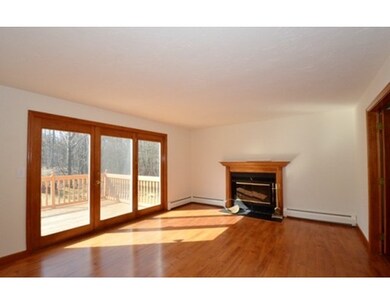 199 Johnny Appleseed Ln, Leominster, MA 01453 - photo 5
