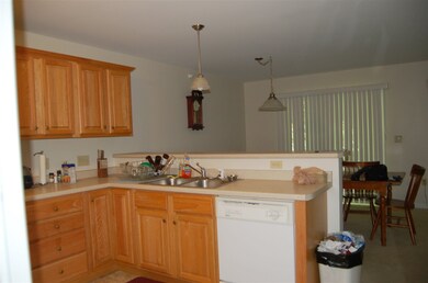 34 Fecteau Cir unit 28, Barre, VT 05641 - photo 6