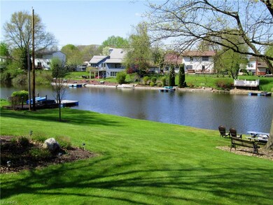 Lake View 1 - How would you like to sit here on th