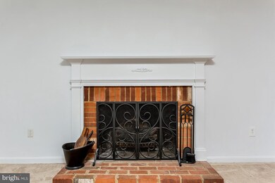 8204 Meadowlark Ct, Manassas, VA 20111 - photo 7