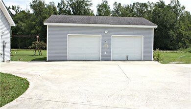 Seperate 2 car garage!