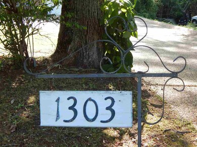 1303 Northwood Circle=HOME