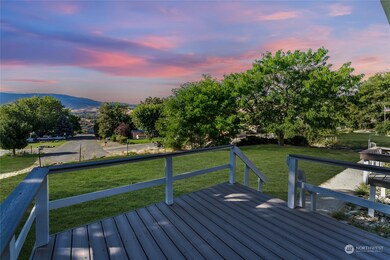2461 Newpenfold Ct, East Wenatchee, WA 98802 - photo 2