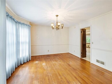 654 Grove Pkwy SE, Marietta, GA 30067 - photo 5