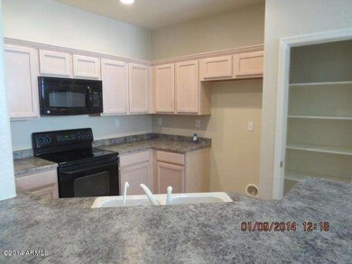 Kitchen01