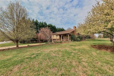 159 Scotts Creek Rd, Statesville, NC 28625 - photo 3